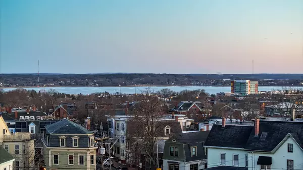 Portland, ME 04102,64 Pine ST #403