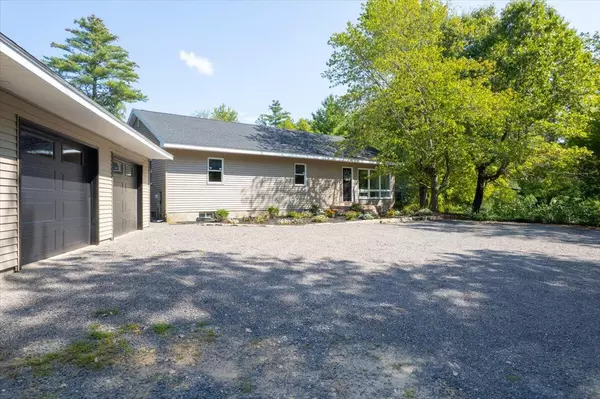 South Berwick, ME 03908,74 Rodier RD