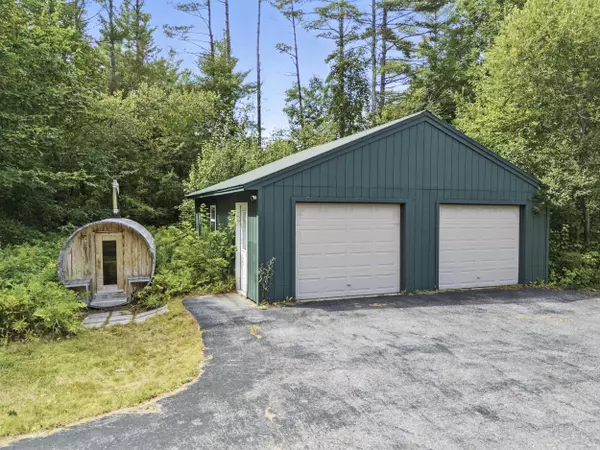 Bethel, ME 04217,85 Barker RD