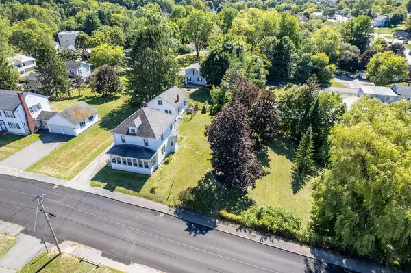 Augusta, ME 04330,8 Newland AVE