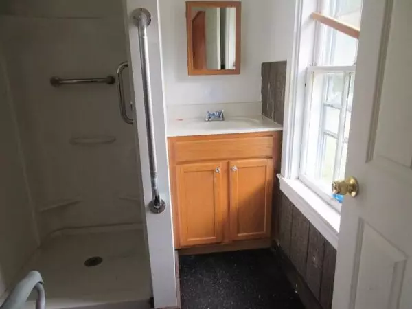 Chelsea, ME 04330,519 Togus RD