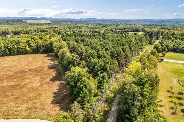 Hermon, ME 04401,563 Bryant RD