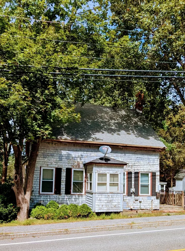 75 Richardson ST, Bath, ME 04530