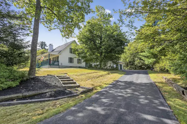 New Gloucester, ME 04260,44 Bridgham RD