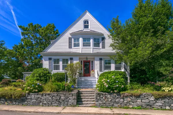 Cape Elizabeth, ME 04107,7 Mountain View RD