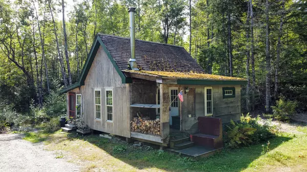 617 Seboeis RD,  Howland,  ME 04448