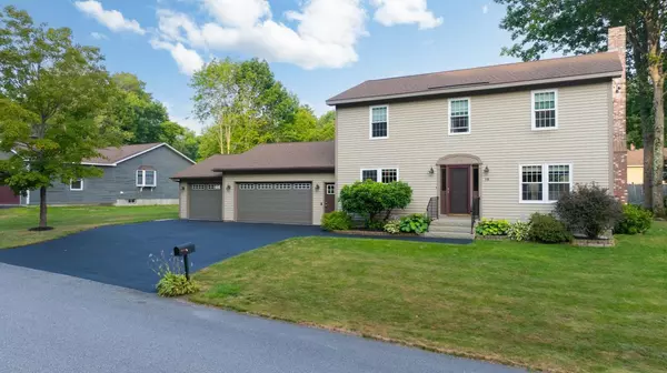 Lewiston, ME 04240,19 Kensington TER