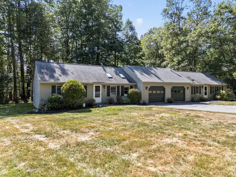 69 Gail LN #69, Yarmouth, ME 04096