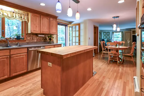 Standish, ME 04085,465 Manchester RD