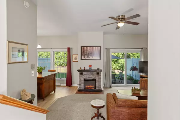 Brunswick, ME 04011,4 Sadler DR #4