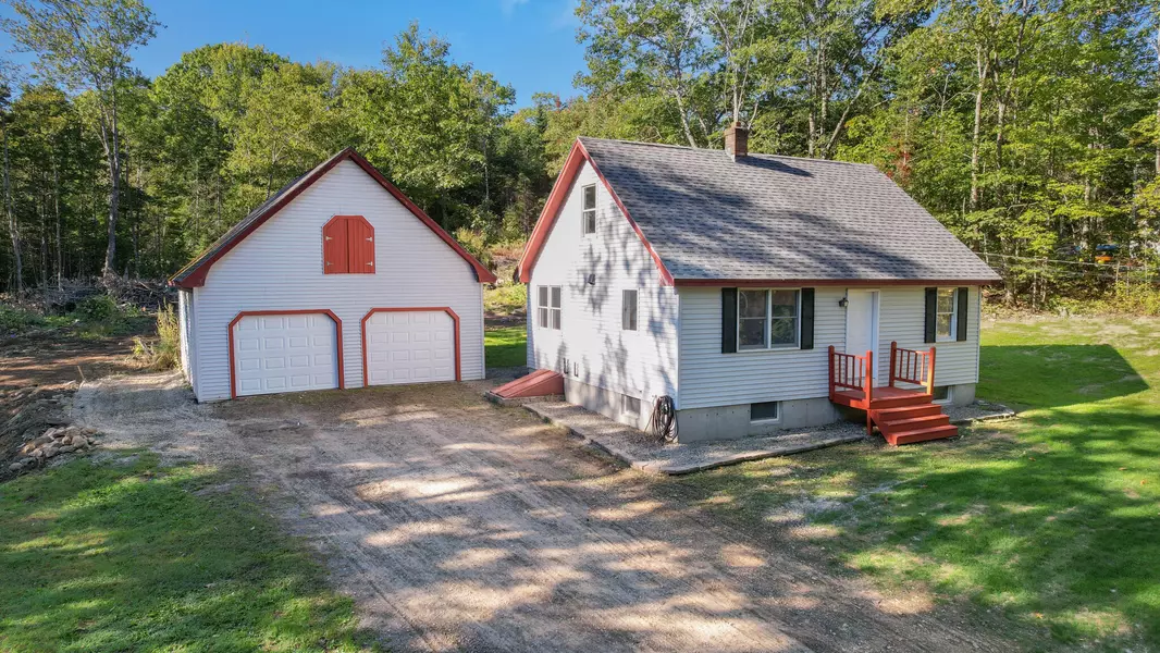 123 Meadow RD, Winterport, ME 04496