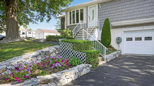 Lewiston, ME 04240,7 Roy ST