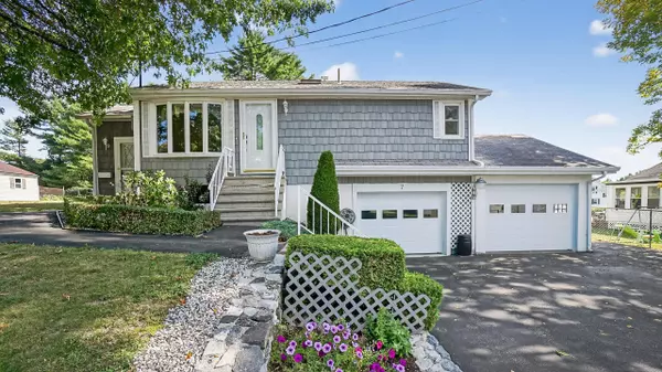 7 Roy ST, Lewiston, ME 04240