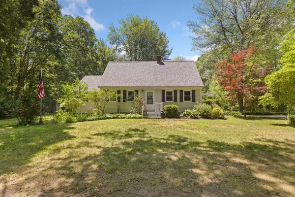 Kennebunk, ME 04043,36 Middle RD