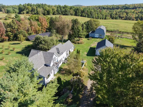 Skowhegan, ME 04976,492 East River RD