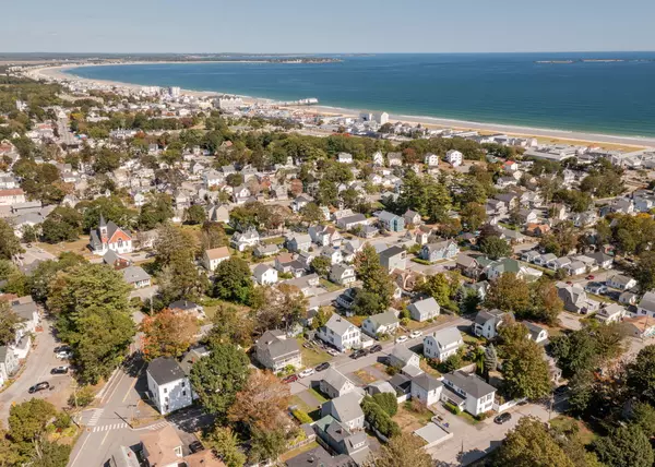 Old Orchard Beach, ME 04064,52 Highland AVE