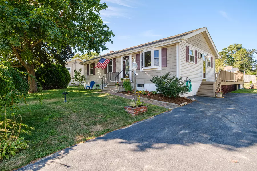 14 Herbert DR, Scarborough, ME 04074