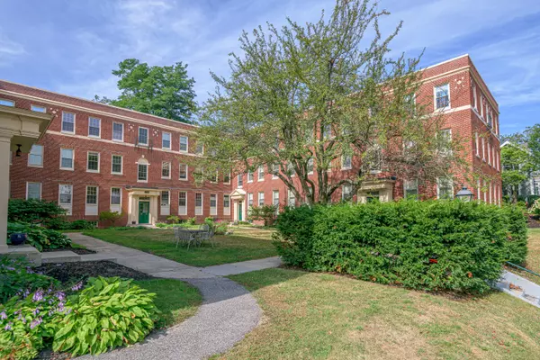 Portland, ME 04101,290 Baxter BLVD #B1