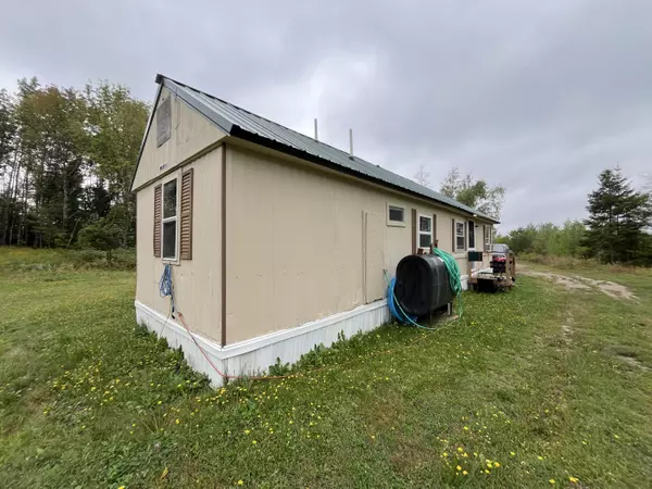 Corinna, ME 04928,43 LaChance DR