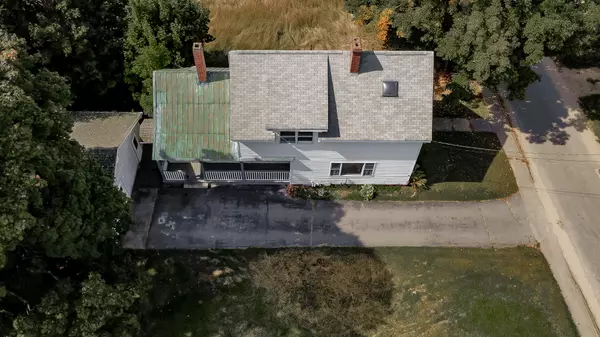 Dixfield, ME 04224,9 Mill ST