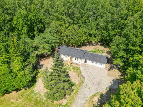 76 Pirate LN, Fairfield, ME 04937