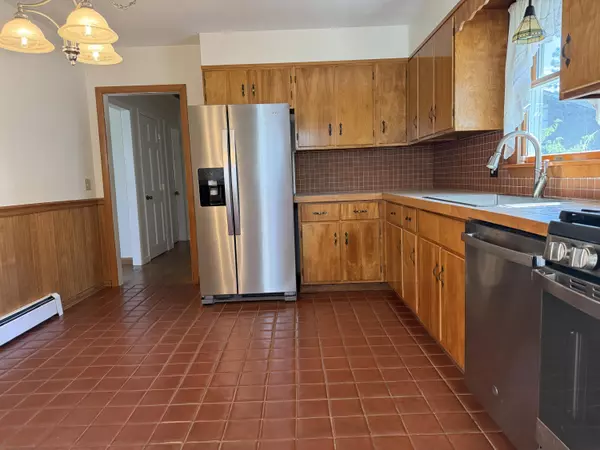 Brewer, ME 04412,43 Robinhood DR