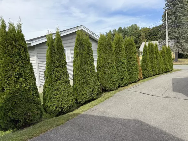 Brewer, ME 04412,43 Robinhood DR