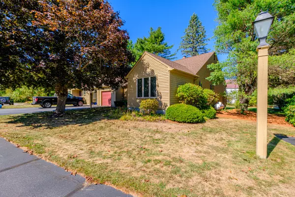 2 Brookmere WAY #2, Brunswick, ME 04011