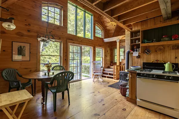 459 Howell Shore RD, Palermo, ME 04354