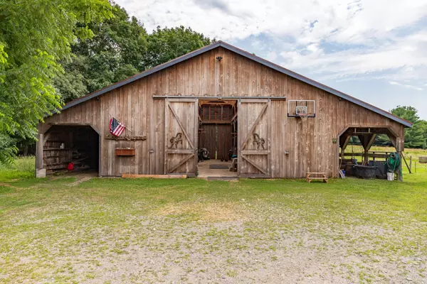 Clifton, ME 04428,271 Bobcat RD