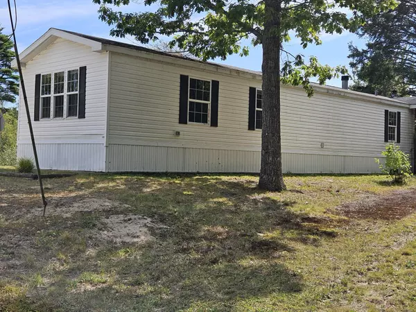 Freeport, ME 04032,16 Curtis RD