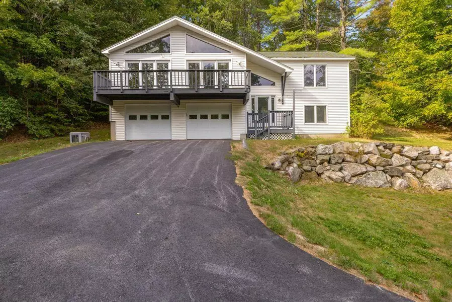 39 Brackett RD, New Gloucester, ME 04260