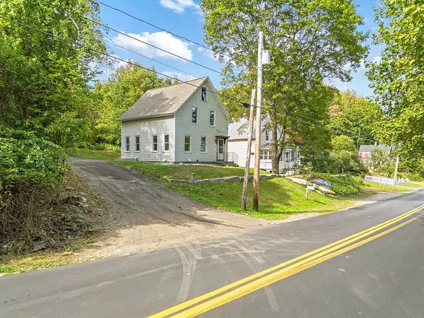 Hallowell, ME 04347,81 Middle ST