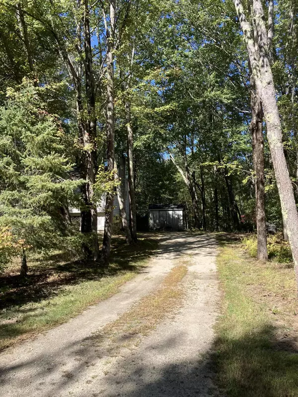 Raymond, ME 04071,8 Patricia AVE