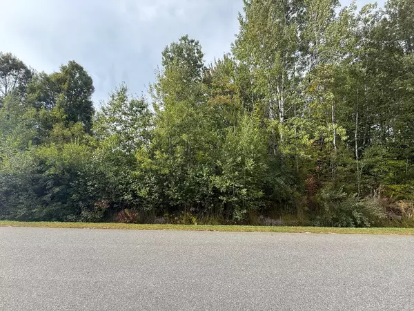 Waterville, ME 04901,17 Pleasant Hill DR