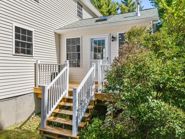 Bangor, ME 04401,493 Church RD