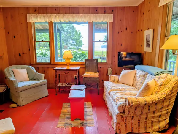 Boothbay Harbor, ME 04538,4 Ledge RD