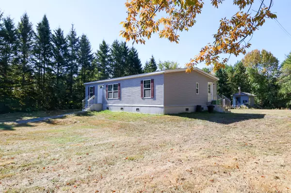 Farmington, ME 04938,178 S Strong RD