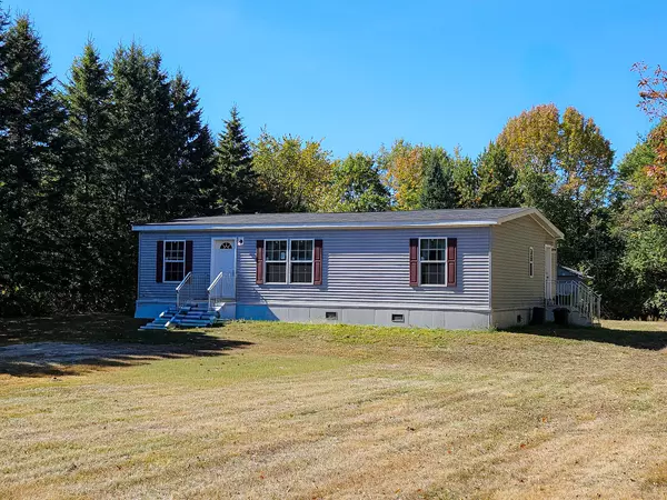 Farmington, ME 04938,178 S Strong RD