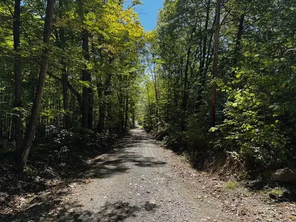 17 Savage Hill RD, Concord Twp, ME 04920