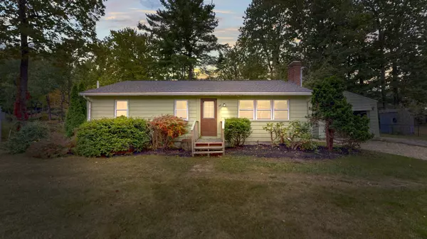 Yarmouth, ME 04096,64 Newell RD