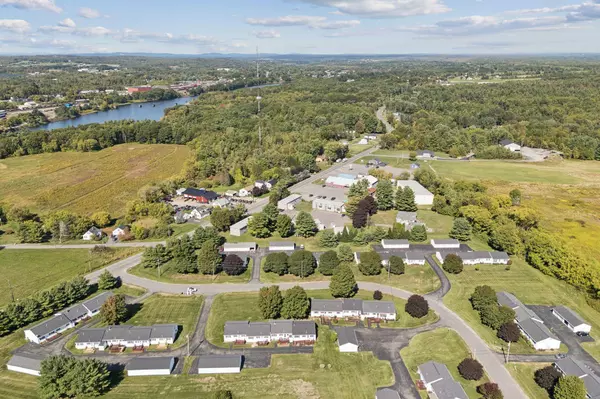 Winslow, ME 04901,21 Meadow View LN #21