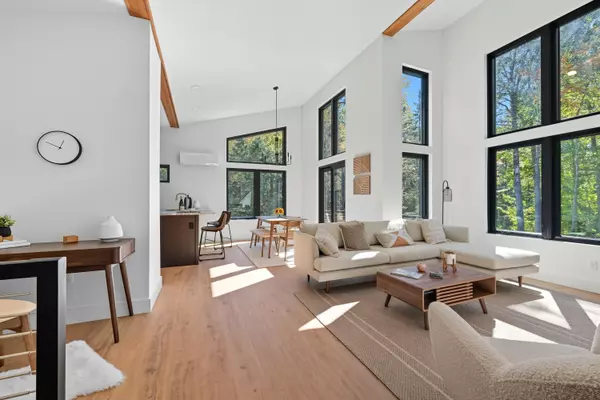 Carrabassett Valley, ME 04947,2004 Fox Hollow RD