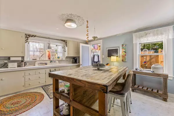 Biddeford, ME 04005,32 Dartmouth ST