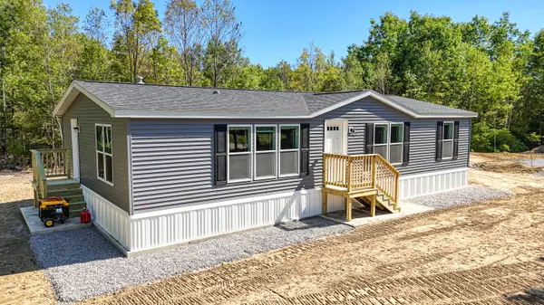 Chelsea, ME 04330,10 Magee DR