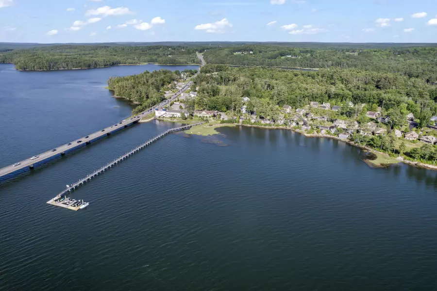 304 Eddy RD #204, Edgecomb, ME 04556