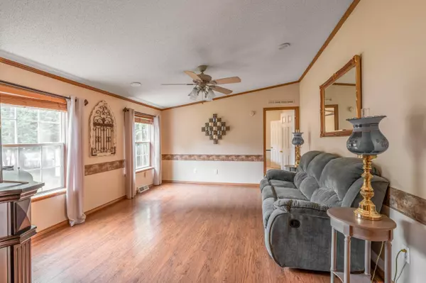 Milford, ME 04461,54 Maple ST