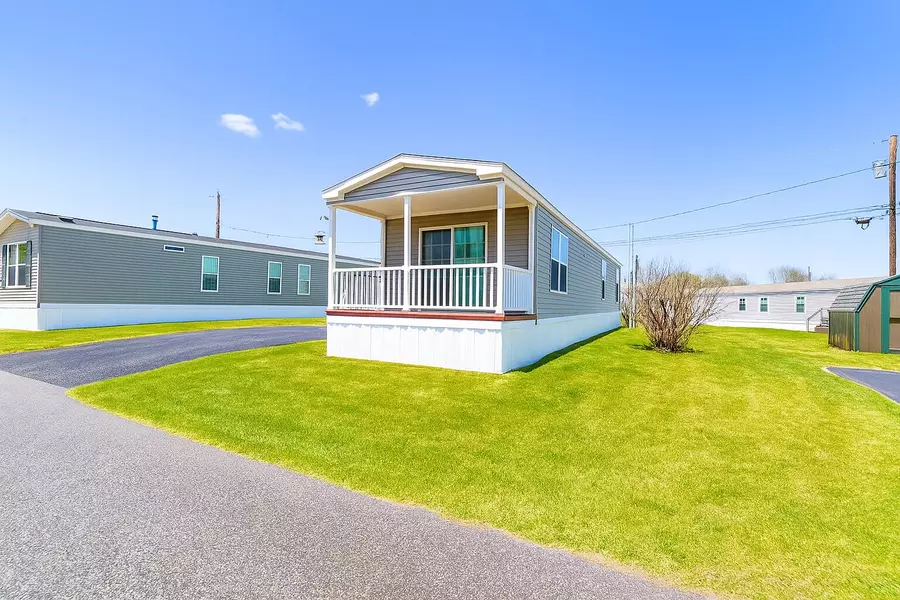 19 Lynch ST, Brunswick, ME 04011