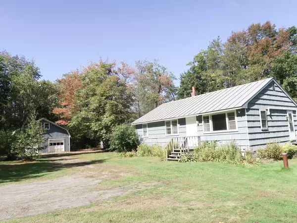 848 Whitefield RD, Pittston, ME 04345