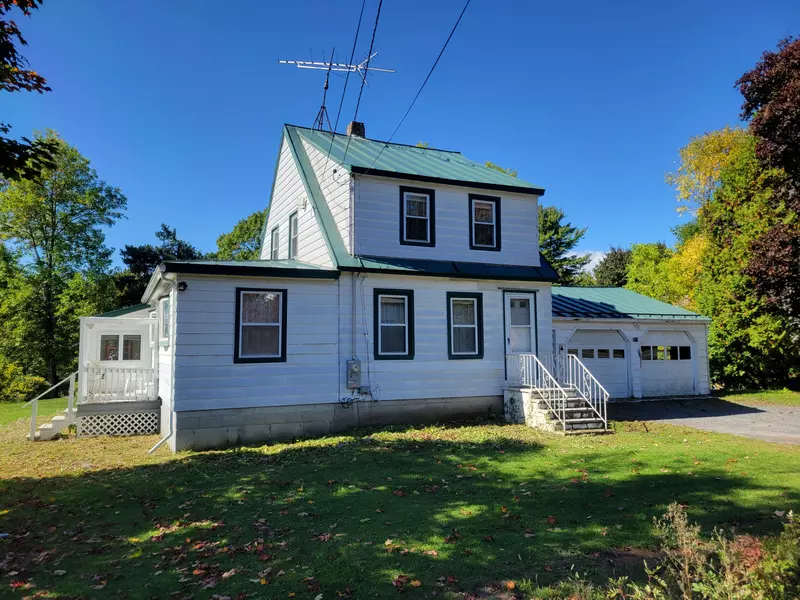 327 Cushman RD, Winslow, ME 04901